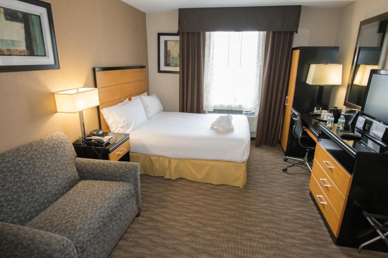 Holiday Inn Express Kennedy Airport, An Ihg Hotel New York Eksteriør billede