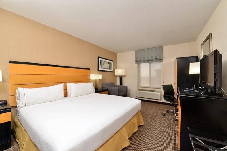 Holiday Inn Express Kennedy Airport, An Ihg Hotel New York Eksteriør billede