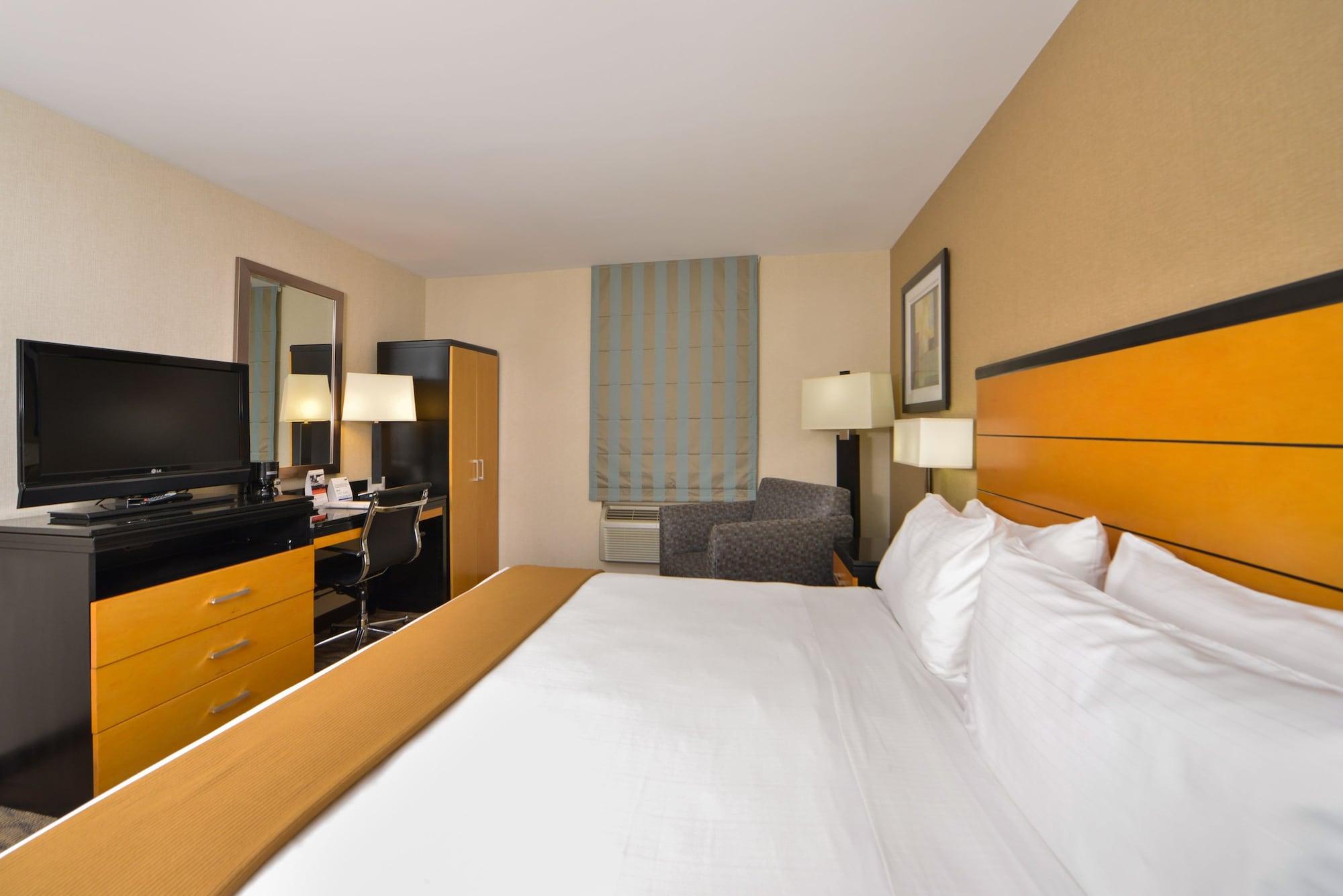 Holiday Inn Express Kennedy Airport, An Ihg Hotel New York Eksteriør billede