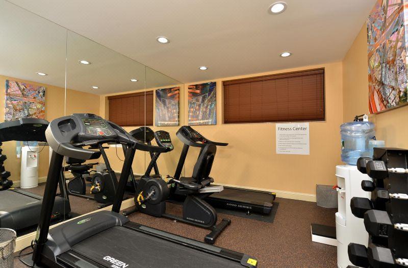 Holiday Inn Express Kennedy Airport, An Ihg Hotel New York Eksteriør billede