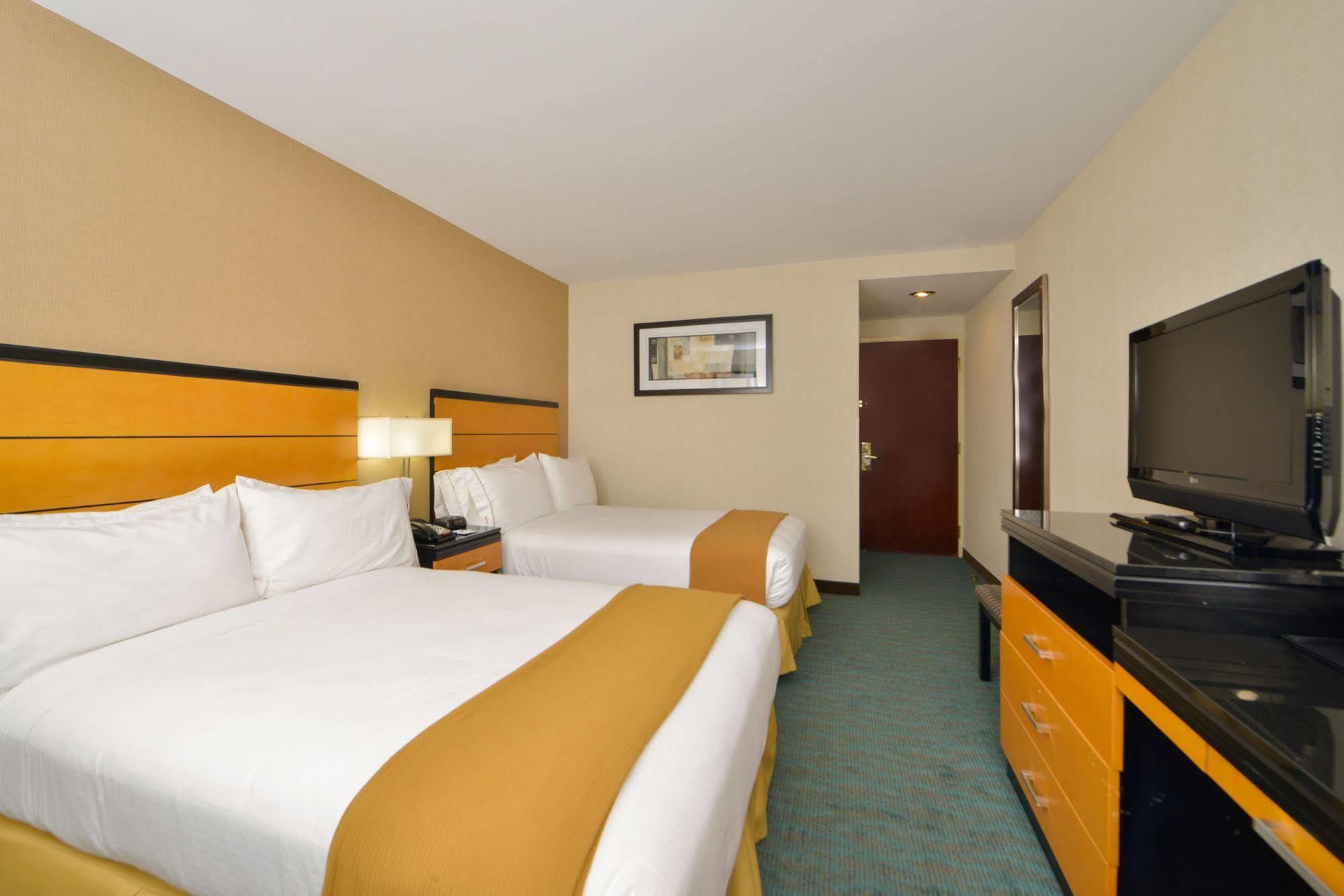 Holiday Inn Express Kennedy Airport, An Ihg Hotel New York Eksteriør billede