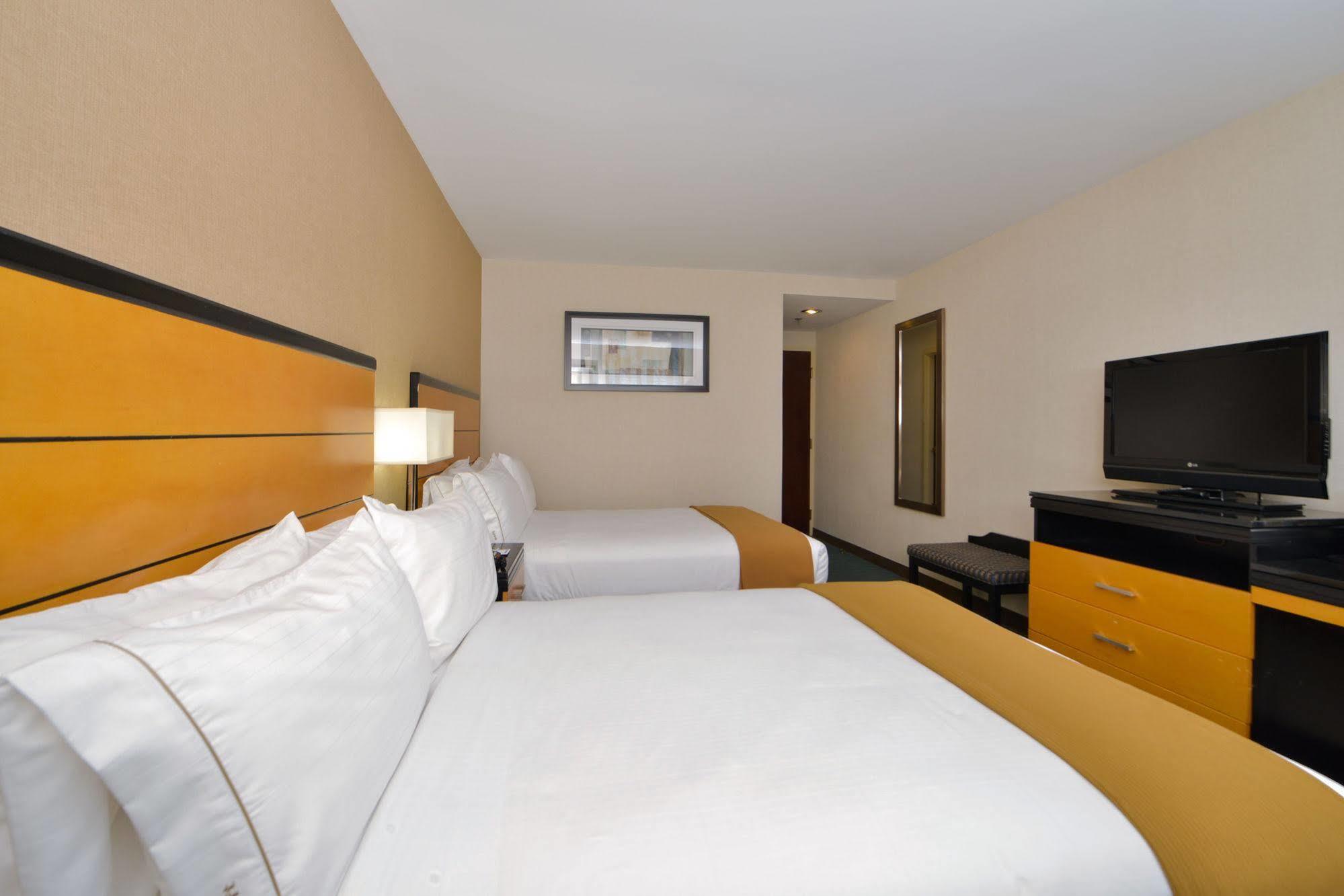Holiday Inn Express Kennedy Airport, An Ihg Hotel New York Eksteriør billede